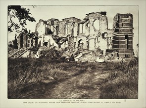 The ruined castle De Blankaart at Woumen after bombardment in Flanders during the First World War