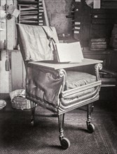 First modern office chair improvised by naturalist Charles Darwin