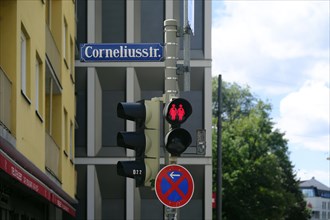 Gender-inclusive traffic light sign
