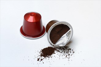 Opened coffee capsule and coffee powder