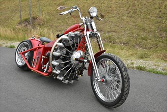 Motorbike with a radial engine