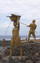 Monument to the fishermen and fishwomen in Ponta do Sol
