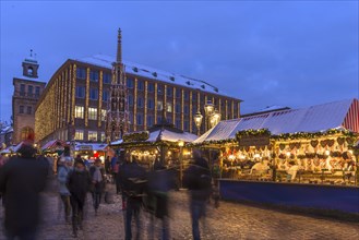 Winter Christkindlesmarkt at the New and Old Town Hall and the Beautiful Fountain