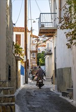 Alley in Poros