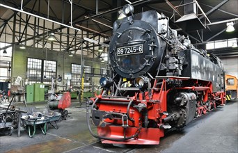 Steam locomotive in the workshop of the Harzer Schmalspurbahn