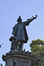 Plaza Colon with Columbus Monument with Doves