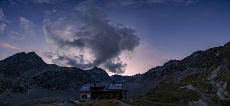 Chamanna Jenatsch mountain hut