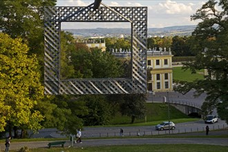 The frame building by Haus-Rucker-Co erected for documenta 6 opens onto the park Karlsaue