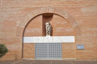 House wall of the Museo Nacional de Arte Romano