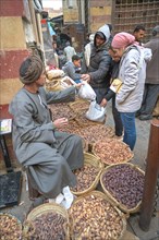 Dried dates for sale