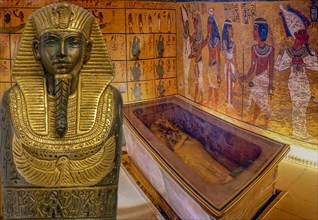 Egypt burial chamber with statue Tutankhamun