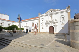Plaza de San Juan de Dios with Asamblea Regional Assembly in Merida