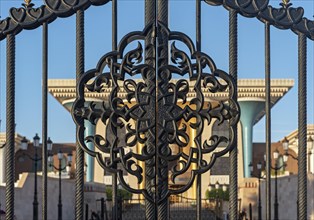 Al Alam Palace Gate