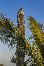 Wooden statues in Fort Dauphin