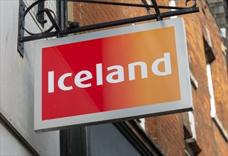 Sign logo for Iceland frozen food shop