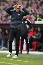 Coach Thomas Letsch VfL Bochum BOC on the sidelines