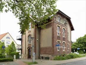Old savings bank building