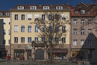 Historic residential building at Weinmarkt 10
