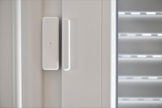 Alarm system with window or door sensors