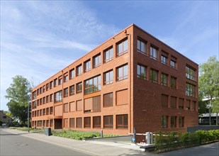 Friedrich-Janssen-Strasse 1 office building