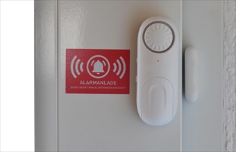 Alarm system with window or door sensors
