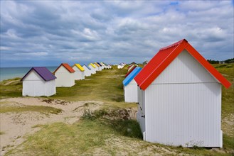 Beach cottage in the dunes of Gouville