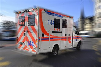 Mop-up picture ambulance emergency 144
