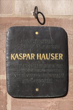 Memorial plaque to Kaspar Hauser addressed here at the Unschlittplatz in 1828