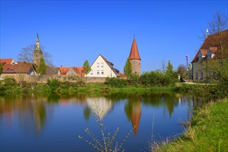 Town pond with Catholic parish church Mariae Himmelfahrt