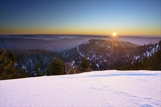 Sunrise on the Hornisgrinde in winter