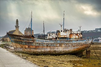 Wreck of a Trowler in the ship graveyard of Camaret-sur-Mer