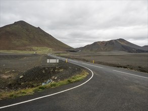 Road through barren mountains