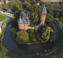 Moated castle Linn