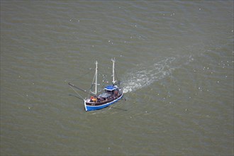 Shrimp boat fishing in the Wadden sea