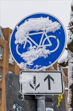 Duesseldorf in snow flurry