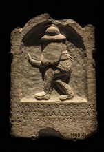 Funerary stone for gladiator Thraex Araxios nicknamed Antaios