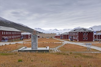 Bust of Lenin and view over Pyramiden