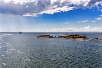Uninhabited islands, Aland archipelago, ferry on the horizon, Aland islands, Gulf of Bothnia, Baltic Sea, Finland, Europe