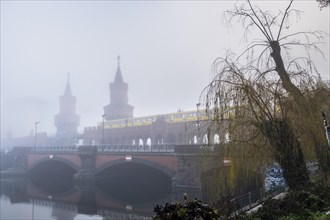 Oberbaum Bridge in the fog, Berlin, Germany, Europe