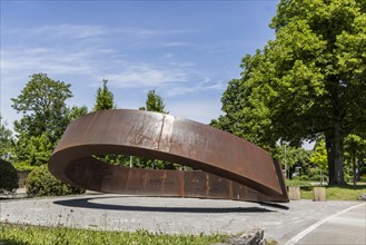 The eight-tonne Broken Ring by sculptor Martin Schoeneich commemorates the killing spree of 11 March 2009 at the Albertville-Realschule Winnenden in the Bildungszentrum II, Winnenden, Baden-Wuerttembe...