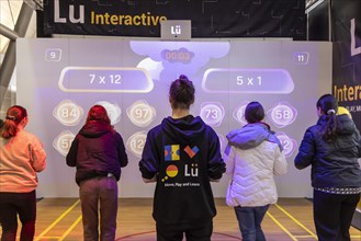 Interactive teaching: mathematics and movement. The trade fair Didacta is Europes largest education trade fair, target groups are teachers and trainers at kindergartens, schools and universities. Stut...