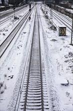 Snow-covered tracks, rail traffic disruptions, winter, snow, Duesseldorf, North Rhine-Westphalia, Germany, Europe