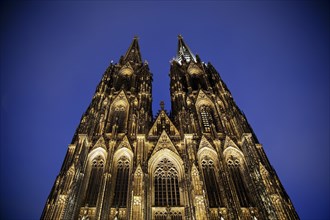 Cologne Cathedral at night, Cologne, Rhineland, North Rhine-Westphalia, Germany, Europe