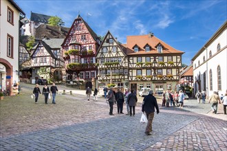 The old town of Miltenberg with the market square and market fountain, Miltenberg, Bavaria, Germany, Europe