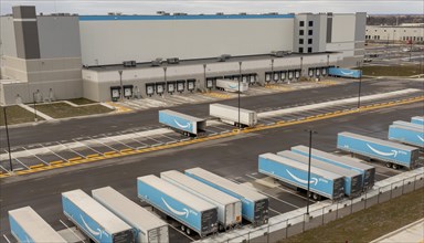 Detroit, Michigan USA, 7 January 2023, A newly-built $400 million Amazon fulfillment center, the largest in Michigan, remains idle as Amazon announced plans to lay off 18, 000 workers as the national ...