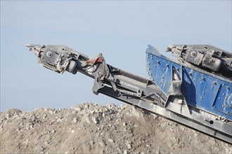 Demolition tongs on an excavator, Germany, Europe