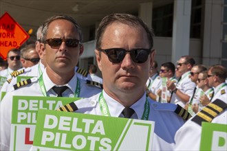 Detroit, Michigan USA, 30 June 2022, Delta Air Lines pilots picket at Detroit Metro Airport