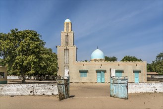 Mosque in Toubacouta, Sine Saloum Delta, Senegal, West Africa, Africa
