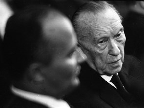 Personalities from politics, business and culture from the years 1965-71. Konrad Adenauer 1966, With Rainer Barzel in front, DEU, Germany, Europe