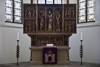 Wing carving altar in the Protestant Church of St. James, Breckerfeld, Ruhr region, North Rhine-Westphalia, Germany, Europe